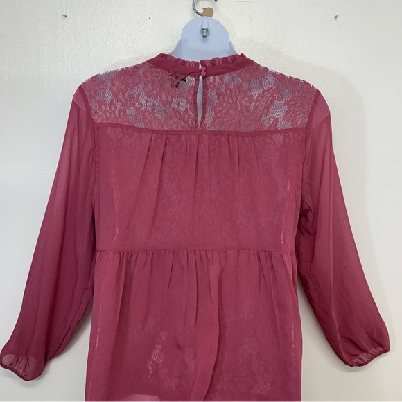 Torrid Blouse Top 2X Pink Tiered  Floral Embroidery Long Sheer Sleeve Fairy Boho - Picture 4 of 10